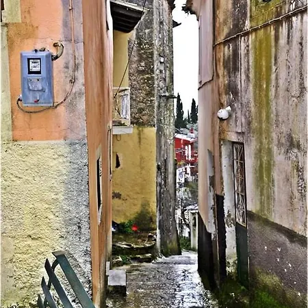 Dom wakacyjny Peristeris Traditional House Since 1900 Corfu *