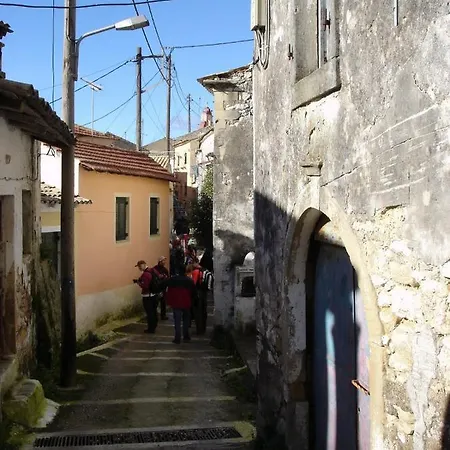Peristeris Traditional House Since 1900 Corfu Dom wakacyjny Áno Garoúna