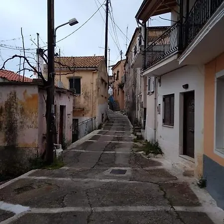 Dom wakacyjny Peristeris Traditional House Since 1900 Corfu Áno Garoúna